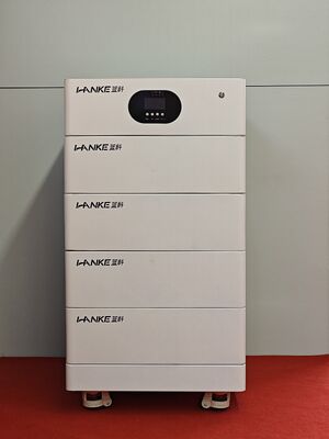 G TECH Stapelbarer 20,48 kWh LiFePO4-Batteriespeicher mit 6000 langen Ladezyklen für die Solarenergiespeicherung