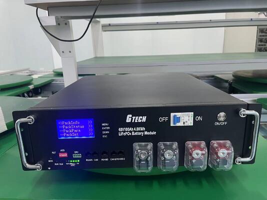 51.2V 100Ah 5kWh Rack-montierte LiFePO4-Batterie Residential Off-Grid Solar Home Energiespeicher Batterie eingebaut Smart BMS